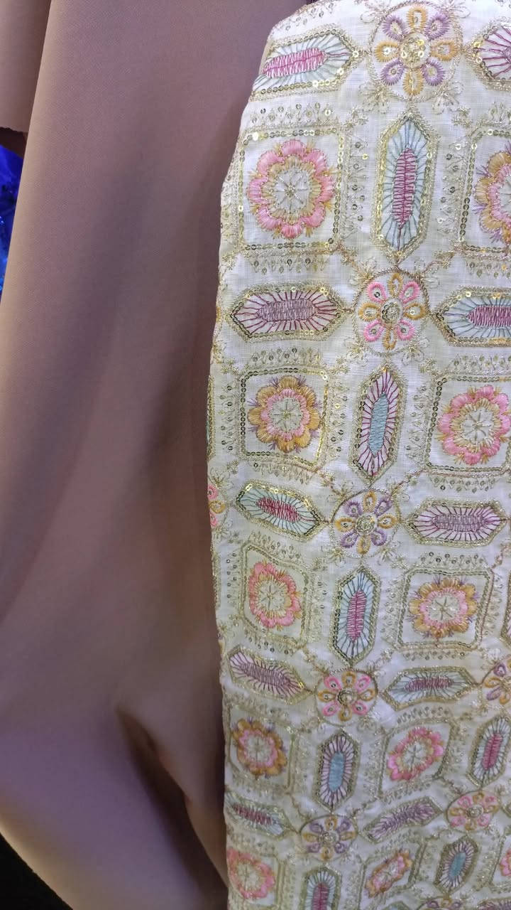 💥جكار هندي عرض متر ونص💥
للحجز ***********  ☎️وتساب 
🏨العنوان كاضميه سوق النخله 🌴
🎖️اقمشة حيدر ميثم العامري🎖️ 
يوجد توصيل 🚖لجميع المحافضات
