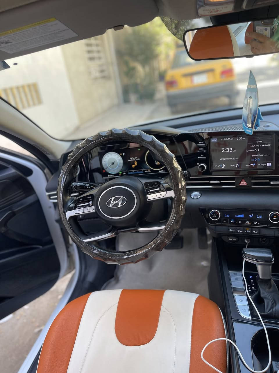 سلام عليكم رمضان كريم 
الانترا 22 هايبرد وارد كندي 
معروضة 130 وبيها مجال قليل
رقم بغداد 
بيها جاملغ مبدل الايسر وبيها لغد مصلح هوا نفس الجاملغ صفحة نفسها اليسرى مرشوشة بس لامعجون ولاتعديل فقط رش .. الصفحة العكس السايق مابيها شي فقط بوسة 😽 باب وعايفها على وضعها ترجع بابرد 
مكينة كير خير من الله 
صرف بانزين أنسى الله شاهد افولها انساها واني 24 ساعة طالع بيها 
ماعوزها شي بس لايت الناصي تك طافي بيها 
11 كم ماشية  
فتحة 
بصمة تشغيل بصمة ابواب وصندوك 
صندوك ذكي 
هوتو هورد
سايد بريك بصمة 
رقم بغداد باسمي 
العنوان/ بغداد.. الشعب 
***********
 775 944 2234‬
