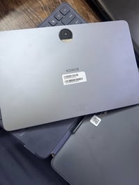 هونر باد 9 ذاكره 256  شاحنه كيبورد.  كارتونه ماله كله موجوده  السعر 30...