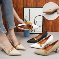 شباب موديل حلو عليه عرض القطعة 7 قطعه عندي كميه واتساب 07722699914