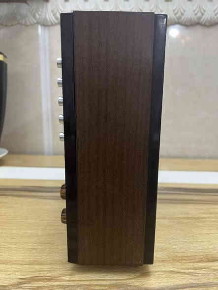 بعد اذن الآدمن
راديو يوروفون بروفشينال II ايطالي الصنع ١٩٧٥ -١٩٨٢
يعمل على كهرباء مباشر و بطاريات وسط عدد ٦
خمس موجات Fm-Am-Mb-Sw(1-2)
هوائي دوار
للحجز مراسلة الصفحة او مراسلة واتساب على الرقم ***********
#الجميع
