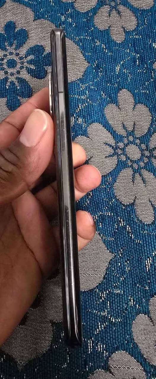 Huawei mate 50 pro en parfait etat come neuf
8GO DE RAM
256GO DE STOCAGE
PROCESSEUR Qualcomm Snapdragon 8+ Gen 1
SuperCharge" 66 W et 50 W en charge sans fil. Enfin, il est certifié IP68 سلا, المغرب


**إذا كنت صاحب هذا الإعلان وتريد حذفه لأي سبب، رجاءا أرسل رسالة إلى الدعم الفني**