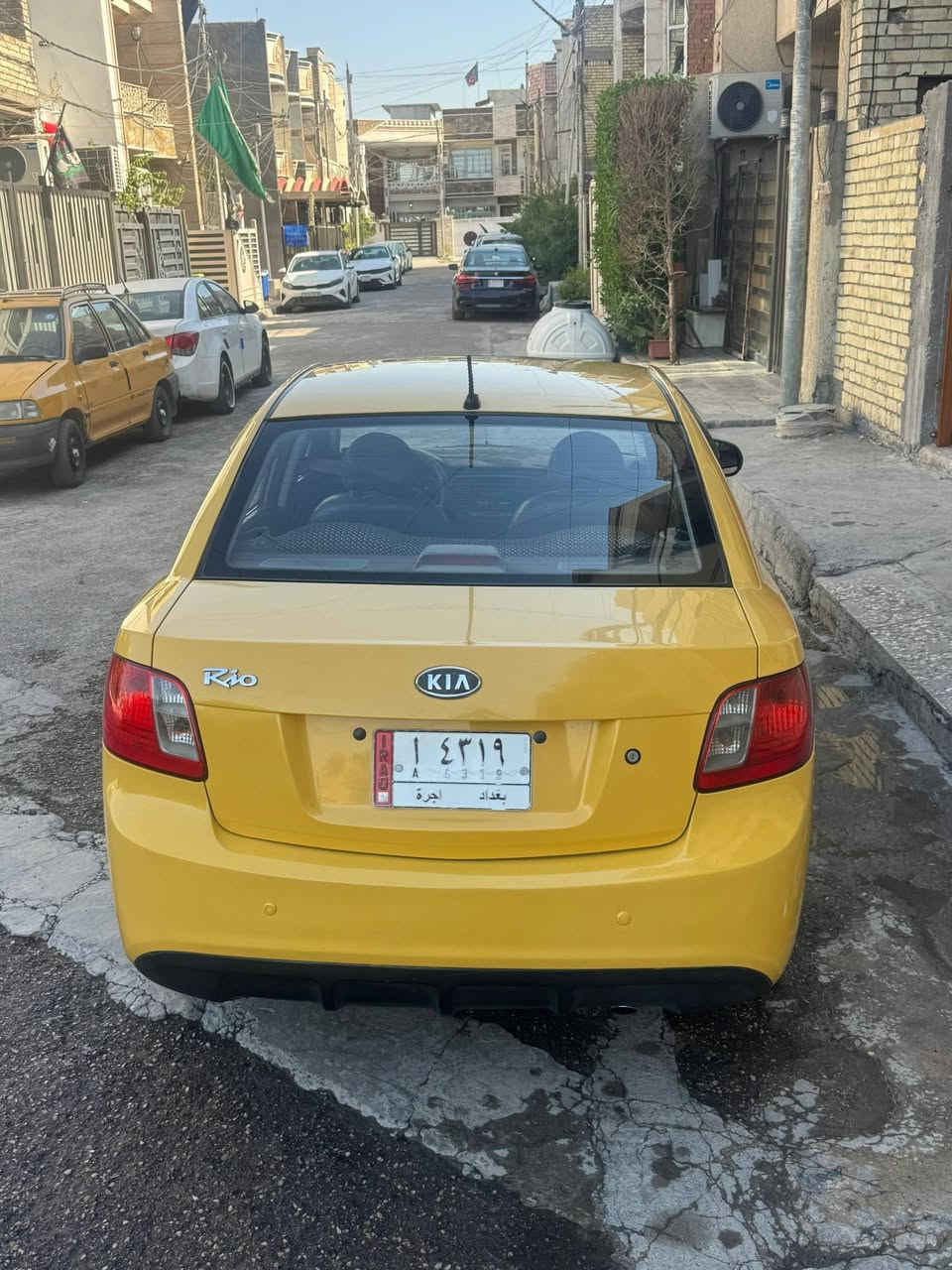 سلام عليكم للبيع كيه ريو مديل 2009 خليجيه بيه طخه بل جاملغ خلفي فقط بدون دواخل مكينة كير صدر تخم تاير خير من الله تبريد ثلج سياره حلوه جاهزة من جميع نواحي رقم بغداد تحويل مباشر مصفره هيئه وغرامات مكان بغداد حي الجهاد سعر 80 وبيه مجال للطيبين رقمي ***********
