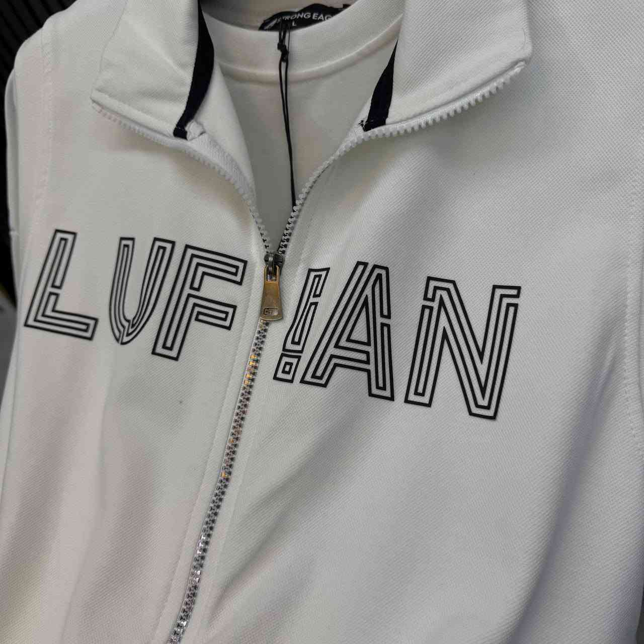LUFIAN 👍👍
NEW MODEL 
DABILPİKE KUMAŞ ⛓️‍💥
AVRUPA KALIP 
SIZE : S M L XL XXL ❗️
https://t.me/strongeagle02

https://wa.me/+905558829169


**إذا كنت صاحب هذا الإعلان وتريد حذفه لأي سبب، رجاءا أرسل رسالة إلى الدعم الفني**