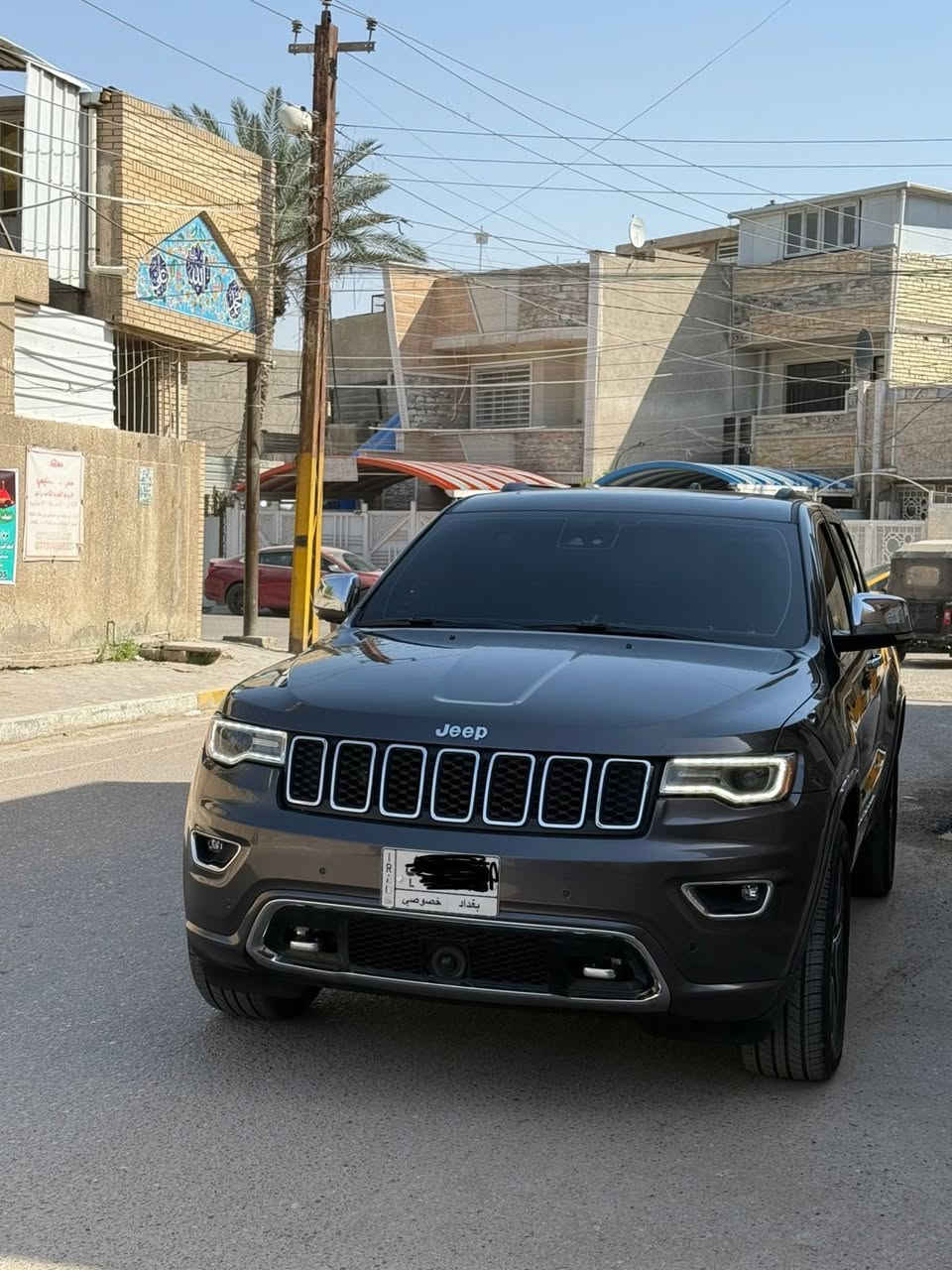 سلام عليكم جيب اوفر لاند بغداد  موديل 2018 فول مواصفات جكات نقطه عمياء مري شفط داخل جلد بانوراما سقف سياره نضيفه جداً استخدام شخصي حادث بنيد ودعاميه بدون دواخل والباقي مكفول من كلشي وكلشي شغال بيها وبعد بيها هواي مواصفات مواصفات الأوفر لاند سعر 190 ورقه وبيها مجال ***********
