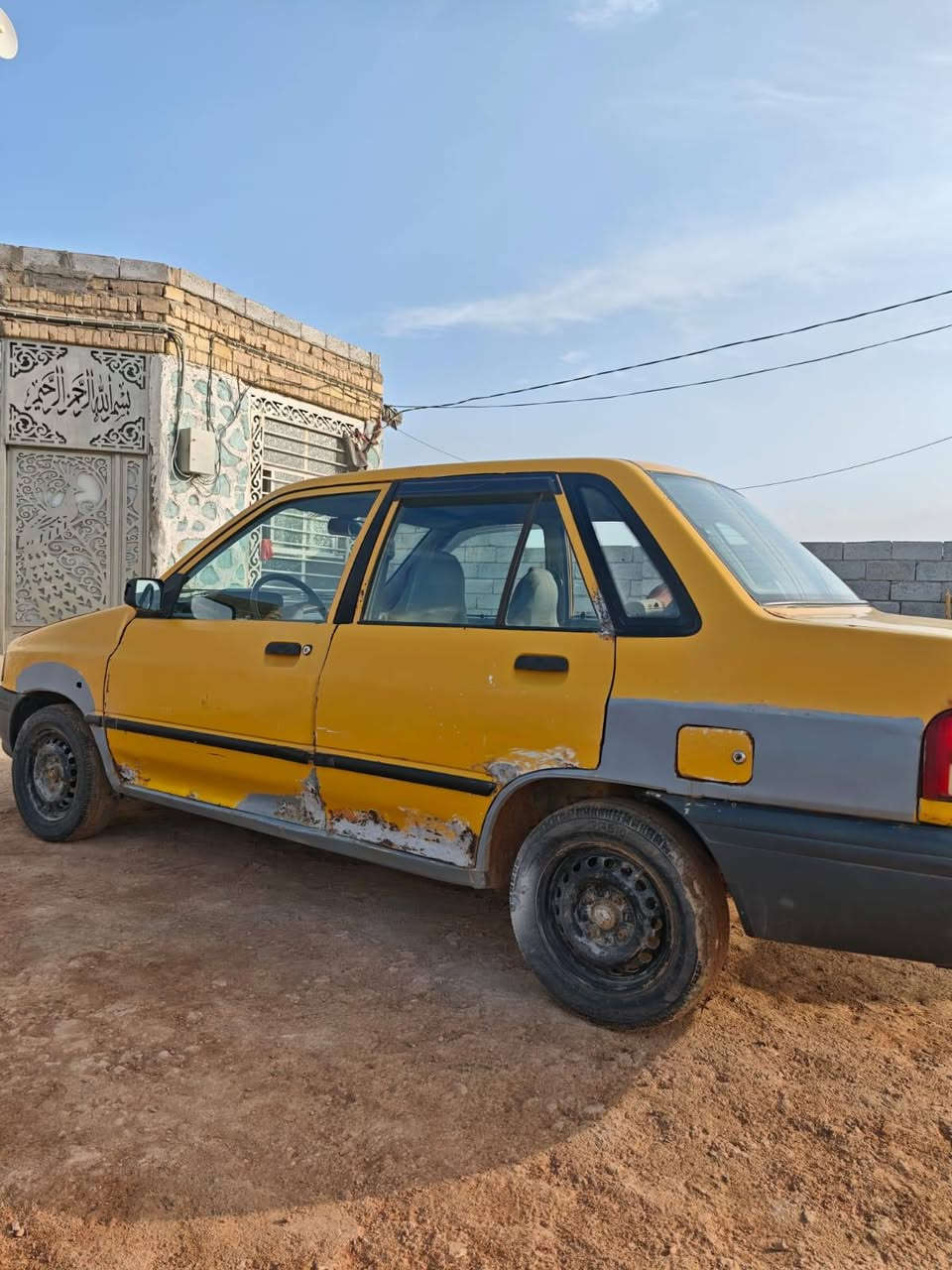 السلام عليكم سياره سايبه للبيع موديل ٢٠٠٩ رقم نجف مشروع وطني مصفره هيئه غرامات سنويه اليوم نتهة راعيه موجود تحويل سياره تخم تاير باتري جديد مكينه كير لا تنقيص ولا تبخير سياره مسمكره عوزه بس صبغ مابيه ضربه بس خياسات ومصلحه  سعرها ١٨ وبيه مجال المكان الديوانيه وراعيه يمي بل الديوانية  ***********
