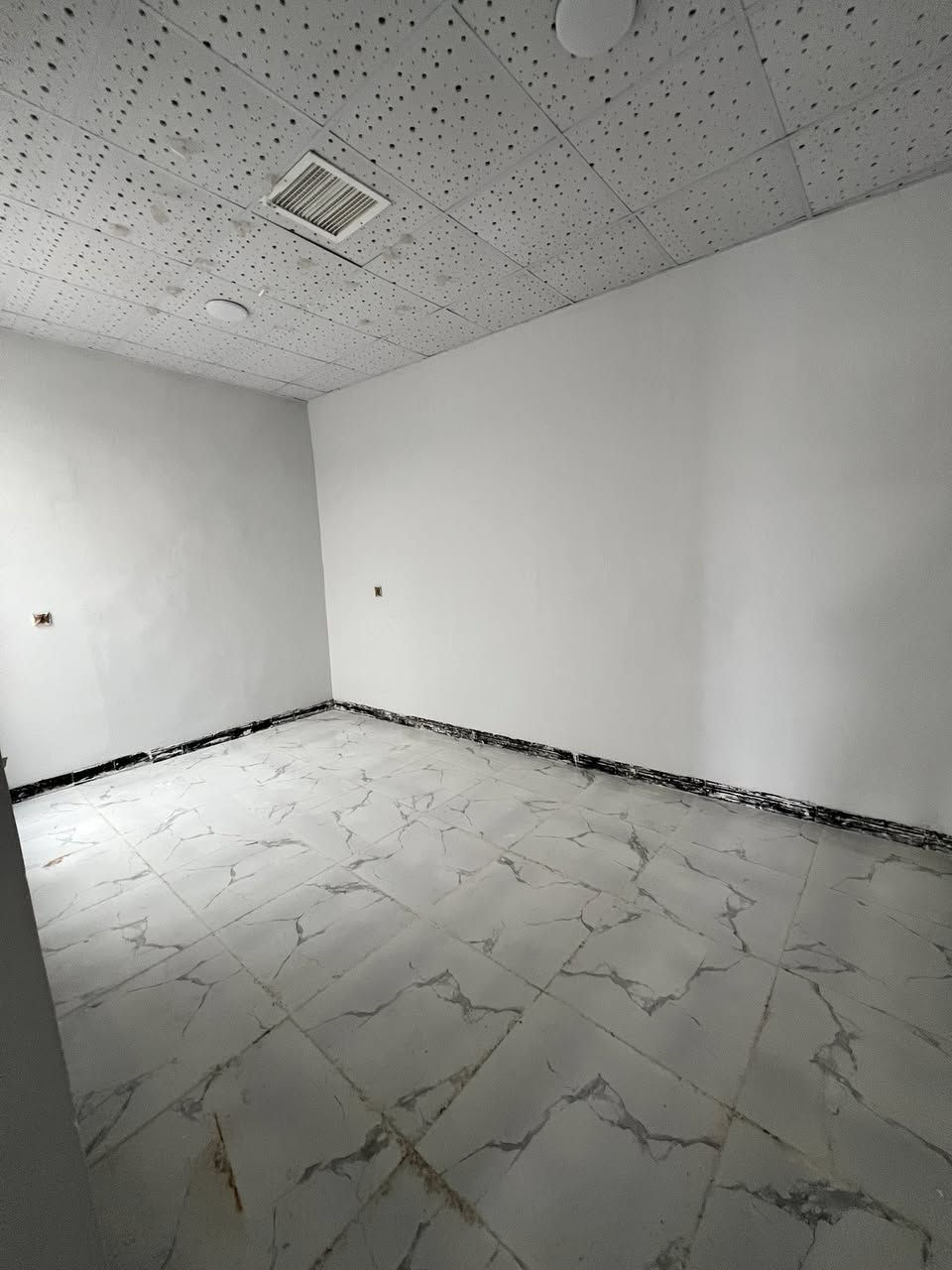 ١٠٠م سفر بوفروشتن له بارووتخانه پشت مستوصف ومدرسه كه سعرى(٢٩)مليون ومجالى زور كه م
***********
