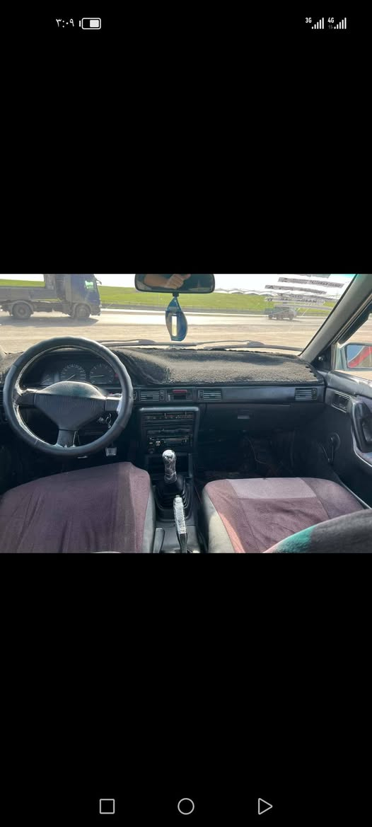 مازدا ٣٢٣ موديل ١٩٩٢ ارم بلاستيك و سه نه وي كه سك تحويل وكاله به شه رت كيرو مكينه به شه رت  بيش و بشت كه بس ليدراني نيه هيج  داخليه كي خاوين  كاره بايي مه زبوت اكه ر مشته ري تيل بكه ***********
***********
