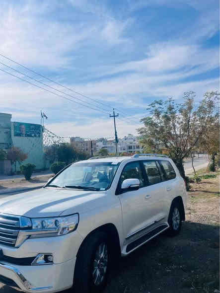 للبيع تويتا لاندكروزر جكساره موديل 2016 مواصفات  بريم  بصمه 3 مقاعد محرك V6 سلندر شرط لاصرف لا بخار  كير اوتوماتيك وعادي  ماشيه. 105 الف كيلو حقيقي سلايت روف طكتين دبل شاشه داخليه كامره ثلاجه وتبريد مركزي 3 قطع ❄️ ثلج بدون صبغ او ضرر و شخط مكفول كفاله عامه سياره كلين  سياره جاهزه بمعنه الكلمة مكفوله كفاله عامه وللاستفسار ازيد هاذه رقمي سعرها 482$  (***********) او (***********) السليمانية
