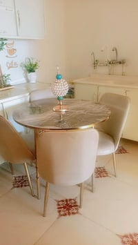 طقم سفرة • طاولة وكراسي