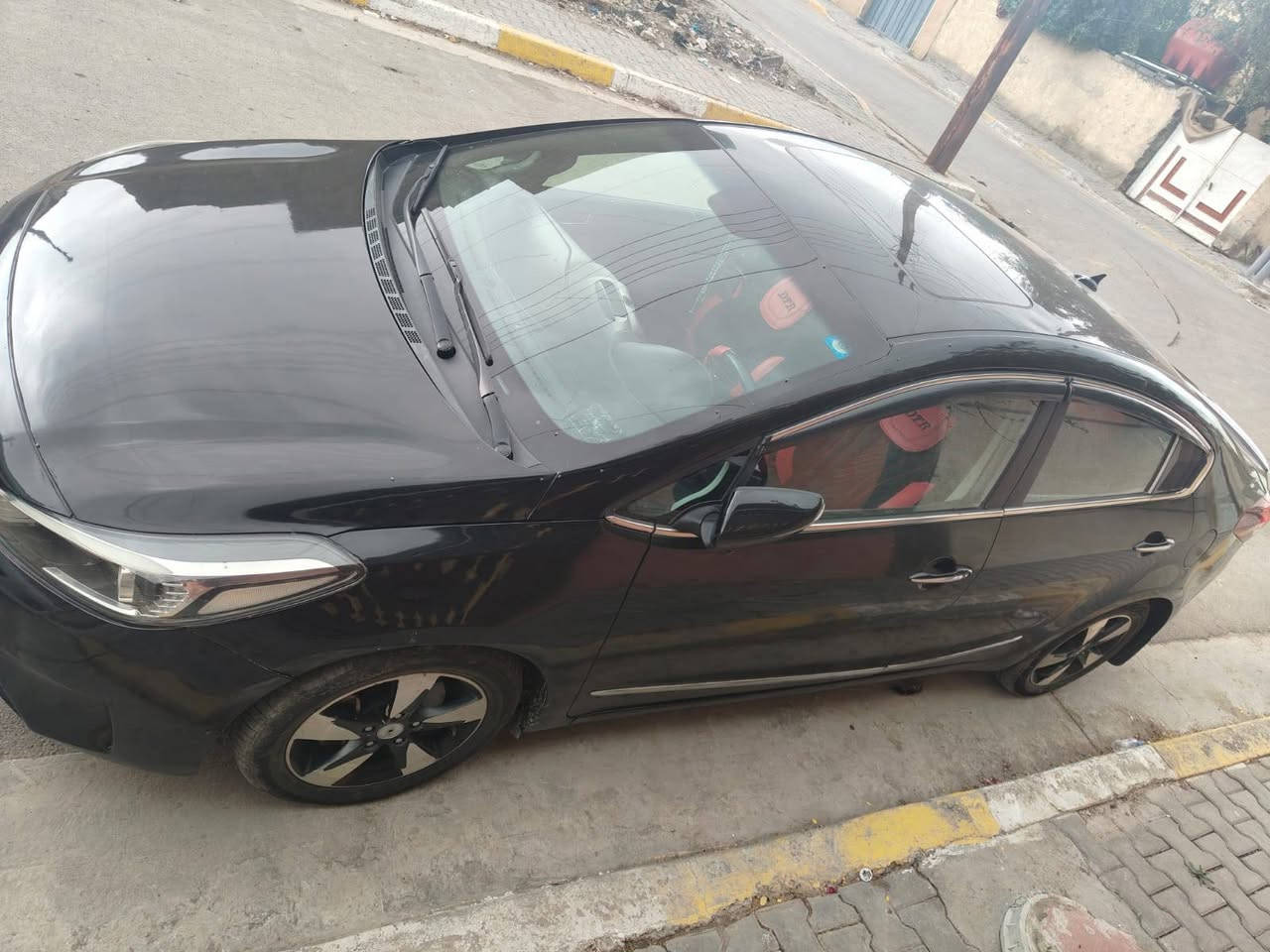 سيراتو ٢٠١٧ خليجي اسود
محرك ٢٠٠٠ دوش
رقم بغداد ( مشروع وطني ) 
فول مواصفات 1/1
بصمة ترحيب وبصمة تشغيل
فتحة سقف 
فول تحكم ستيرن 
تدفئه  بالستيرن 
تبريد قطعتين 
تدفئه تبريد اربع كشنات امامي خلفي
نقطه عمياء
رادار جانبي
حساسات امامية وخلفية
مري شفط + اشاير
انارة ترحيب بالمري ويدات البوب
درايف مود ايكو وسبورت 
كشن كهربائي وخزن ميموري
كشنات جلد
صدر جديد قبل اسبوع شادة بااستثاء الدبلات 
السيارة مصبوغه حزام للجمالية اثر جراد ( مكفولة من الضربة ) 
السعر  98 $
للاستفسار الاتصال ***********
