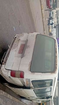 جنبي باو ،2004سياره كلها مسمكره عاوزها بس صبغ غرفه دوشمه جديده مكينه ي...