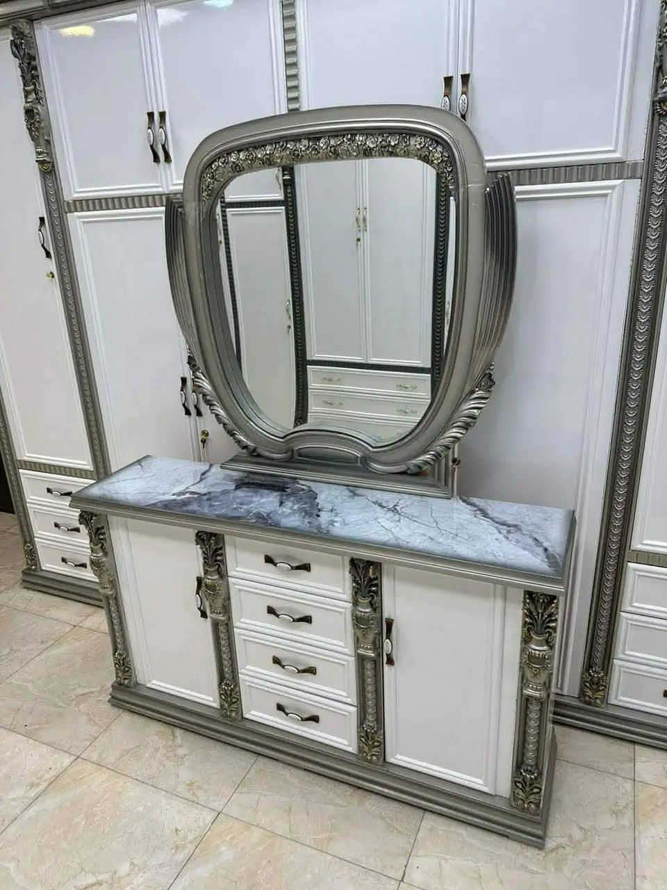 غرفه للبيع 3.150 
شد ونقل مجاني لجميع المحافضات


**إذا كنت صاحب هذا الإعلان وتريد حذفه لأي سبب، رجاءا أرسل رسالة إلى الدعم الفني**