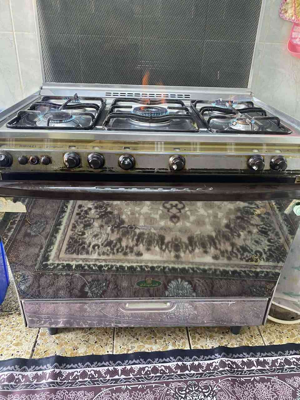 غساله سامسونك 12 كيلو 175 ثلاجه 16 قدم 150 مجمده 150 غساله صحون 210 طباخ كريازي كله شغال باب الفرن مينسد للاخير 190 دوشك 75 براد 50 ميز طعام 100 ديوان 7مقعد 150 طباخ 4 عيون80 الاسعار وي توصيل مكان بغداد *********** واتساب
