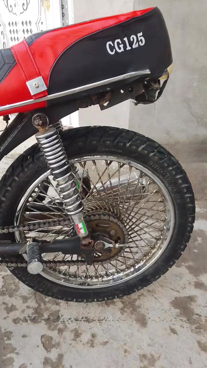 سلام عليكم دراجه للبيع شغاله تمشي خير من الله  سعد 200قفل ربع ما ینزل مكاني صويره تلميه


**إذا كنت صاحب هذا الإعلان وتريد حذفه لأي سبب، رجاءا أرسل رسالة إلى الدعم الفني**