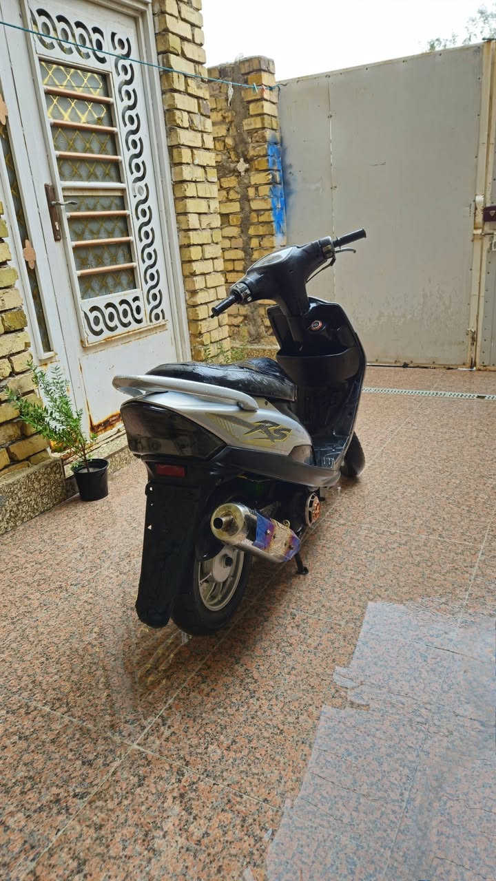 ماكس 55 شلعه ومعدل
ماكس بلاديه مفتوحه مسويها 55 مو كايمه 
                                     غراضها بلاديه كلها سودات كفرات 
بيها ويلات وصالنصه ستيل 
800 وبيها مجال
خاص ***********
