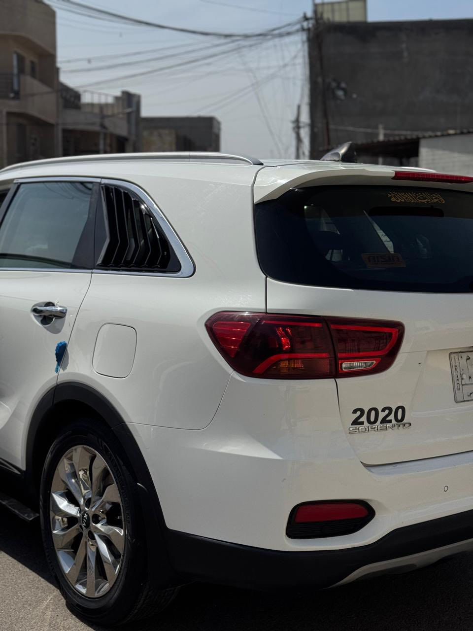 سورنتو 20 وارد خليجي مكفول من الضربة والصبغ ، العداد حقيقي 102 السيارة جاهزة ، المكان بغداد السعر 257$ وبيه مجال جداً بسيط لمزيد من المعلومات الاتصال على 27703929821
