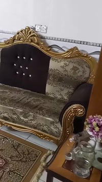 خشب زان • اسفنج مضغوط • ١٢ مقعد