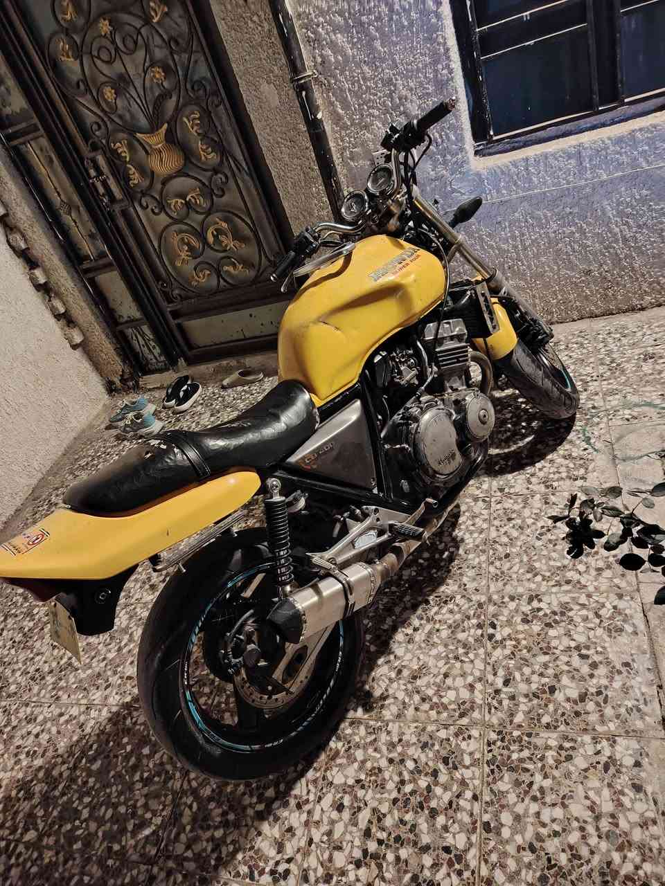 سيبي فور لبيع دراجه شلعه معدل تخبل  دراجه بيه خسفات بتانكي  سعر بواحد 400 بيه مجال حك جيه مكاني بابل مسيب حي ال مصطفى رقم ***********
