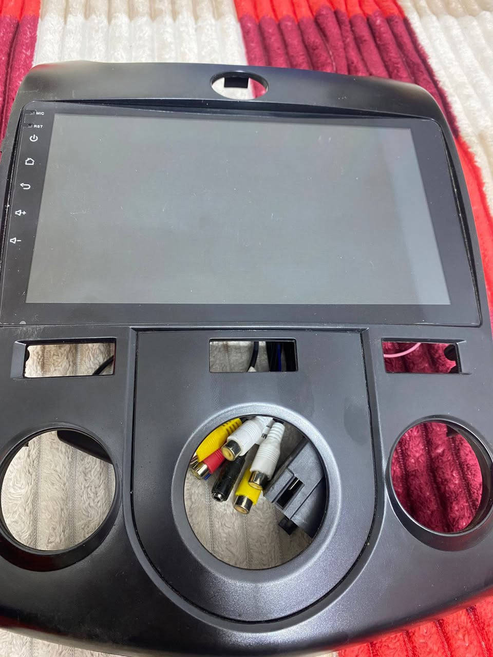 شاشه سياره كيه سيراتو ترهم جميع السيارات كاربلي الحديثه بيه مروحه داخليه سعر 100بيه مجال *********** بغداد الشعب
