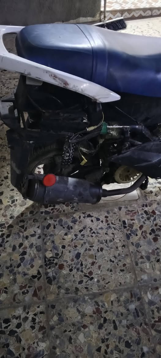 السلام عليكم دراجة للبيع محرك كايم
بيها هواييي غراض تفيد. دبلات خلفية جدد كابريتر جديد شخاطة جديد بلك وغيرها هواي جديد لشة جديدة باتري جديد دراجة بس المحرك وادري المحرك اساسها بس مالي خلك اسويها 
السعر 175 بيها مجال بسيط عنوان الفلوجة حي الرسالة
*********** 
#ادمن
