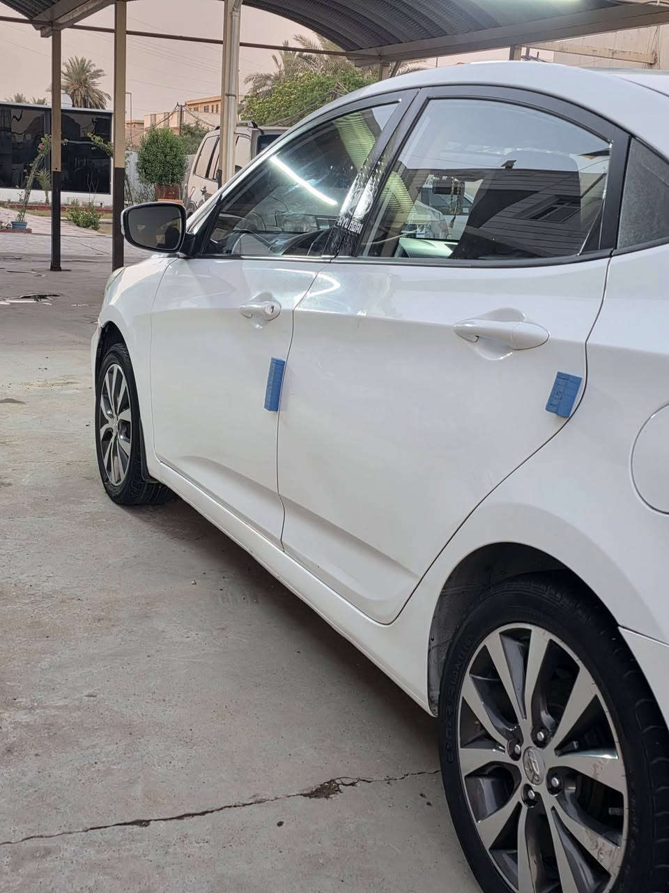 🚗 للبيع نقد و تقسيط
Hyundai Accent 2015 
خليجي فول مواصفات محرك 1600 دبل قطرة مكفول 

منظومة تبريد جديدة 

تبريد ثلج 

فتحة سقف 

كامرة خلفية حساس خلفي 

اشارة بل مري 

ويل كب عدد 5  

ممتواجد على الخاص سعر 98 بيهة مجال شي قليل 

*********** 

مكاني بغداد الشعب 

صور السونار مرفق بل صور
