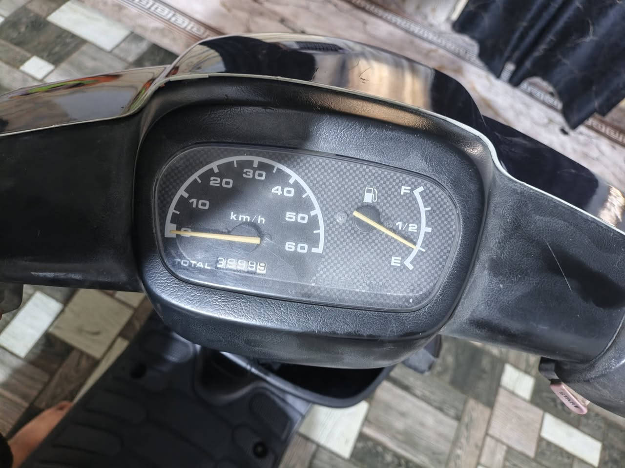 بطه مكفوله نضافه فول احله من الصوره محرك مامفتوح شلعه ومعدل كهربائيات كله شغاله سلف هندر لايتات عدادت قفل جنطه قفل سكان كامله مابيه اي نقص سعر 280 للستفسار 
‏‪***********‬‏
