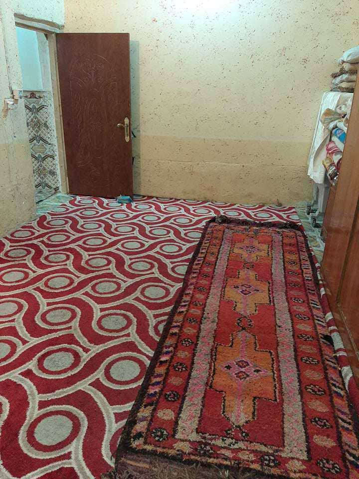 السلام عليكم
"بيت طابو زراعي 100متر يحـتوي على غرفه و صاله ومطبخ ومحل  المكان ابو صخير قرب المحكمه شارع البرج "


**إذا كنت صاحب هذا الإعلان وتريد حذفه لأي سبب، رجاءا أرسل رسالة إلى الدعم الفني**