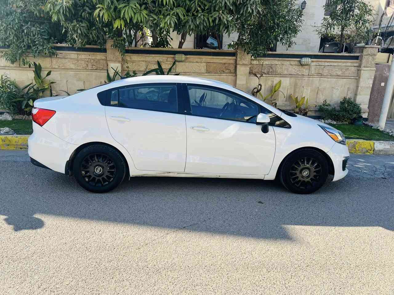 يا الله
السلام عليكم
كيا ريو موديل 2016وارد امريكي 
بدون حادث بدون صبغ 
بيه سونار بلمنشور 
ليبل واحد
مكينه 1600
ماشيه ١٠٠ الف  
مواصفات معروفه 
رقم أربيل 
شرط التحويل 
السعر ٩٧
الشراي يتصل *********** 
عنوان بغداد غزاليه
