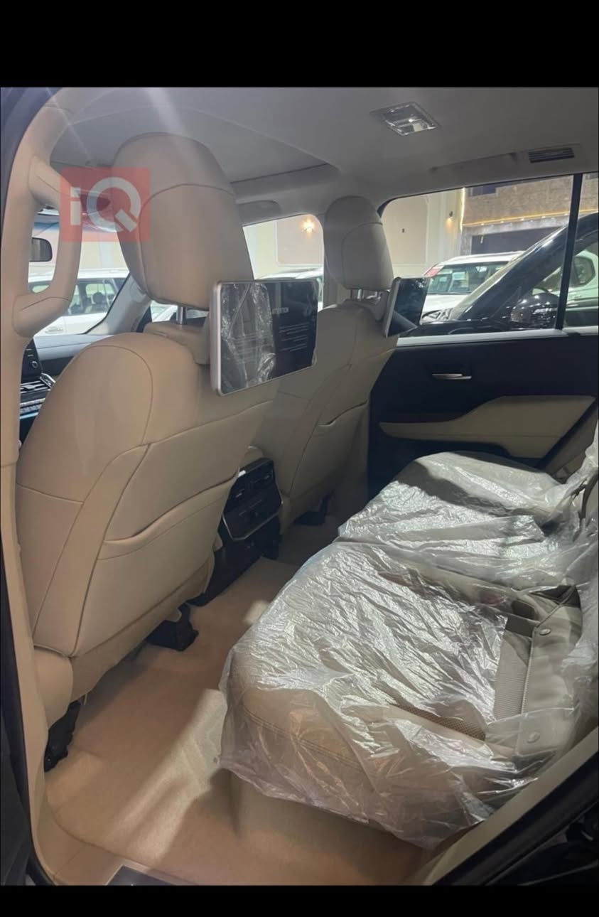 السلام عليكم لاندكروز 2024 السياره بريم اصل ماشيه 19 السياره مغلفهPPF السياره بلاك ادشن على وضعيه الشركه بأسمي السياره رقم بغداد سعر السياره 70 وبيه مجال مكانها 
بغداد***********
