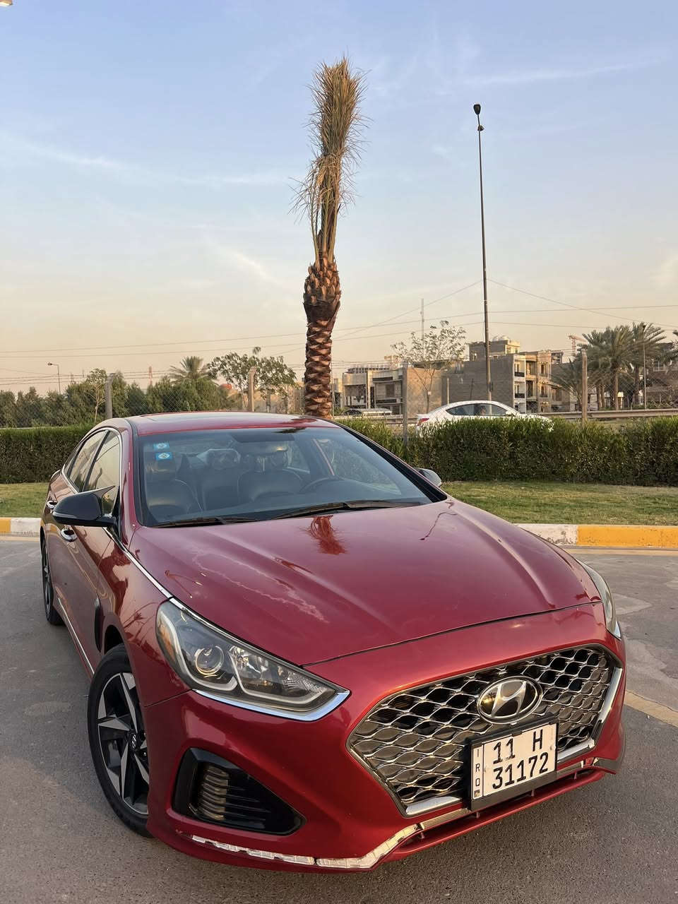 سوناتا ماروني 2019
لمتد فول مواصفات 1/1
ماشيه 41 ميل رقم بغداد بسمي 
وارد امريكي بدون ايرباك 
فتحه ، اشاير مري ، حساس مري
رادار ، حساس ، شاشه كبيره 
تحكم ستيرن ، تبريد 3 قطع 
صدر تايرات جديد 
كير محرك كفاله عامه 
السياره قبل اسبوع مسويلها ادامه كامله 
من الحسام ودهن كله الاصلي 
السعر 138 وبي مجال  
***********
