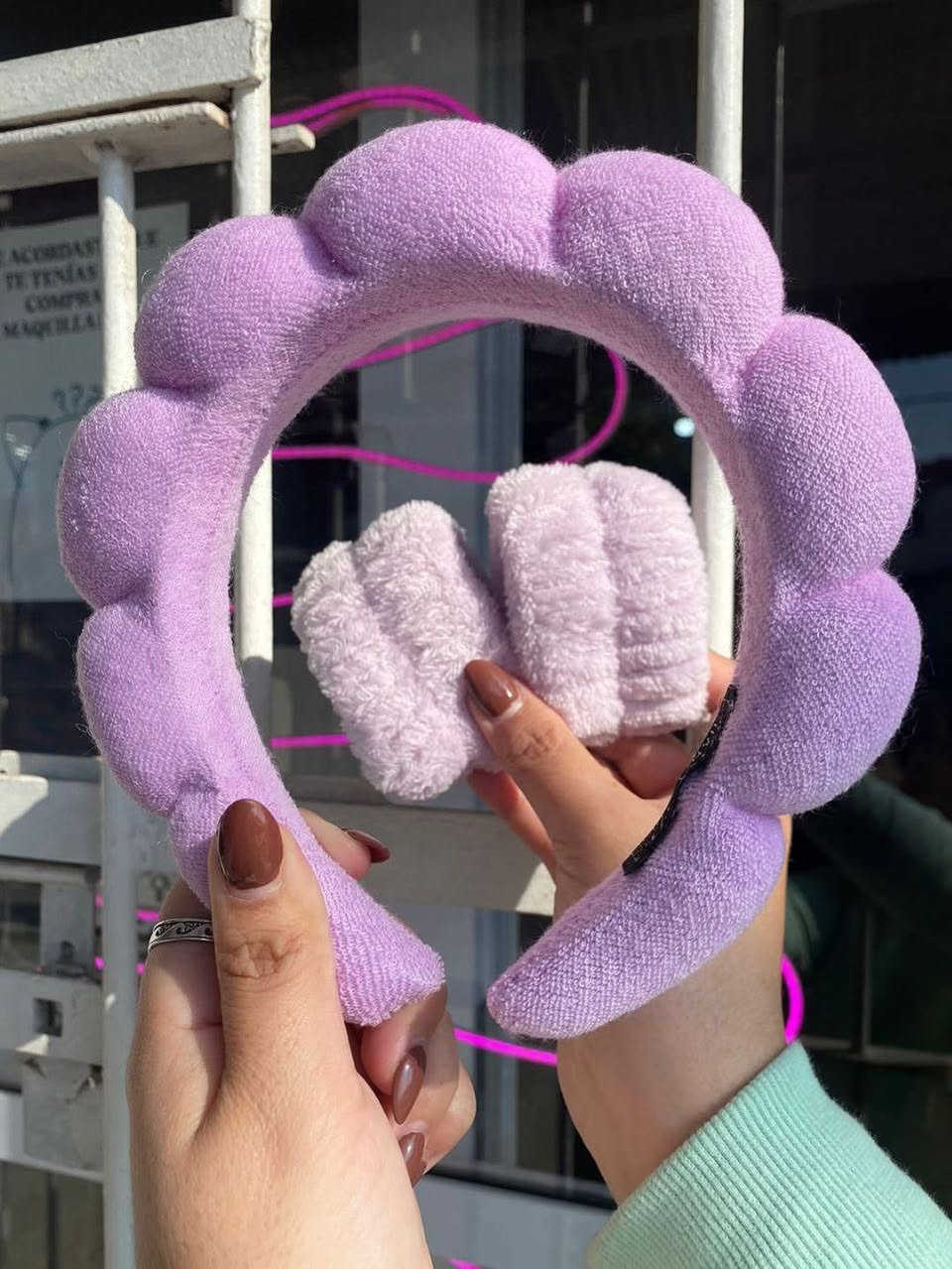 سيت للعناية 😊 طوق + معاصم 😊
السعر ٥ الف 

#بوند #شعر #العراق #طوق


**إذا كنت صاحب هذا الإعلان وتريد حذفه لأي سبب، رجاءا أرسل رسالة إلى الدعم الفني**