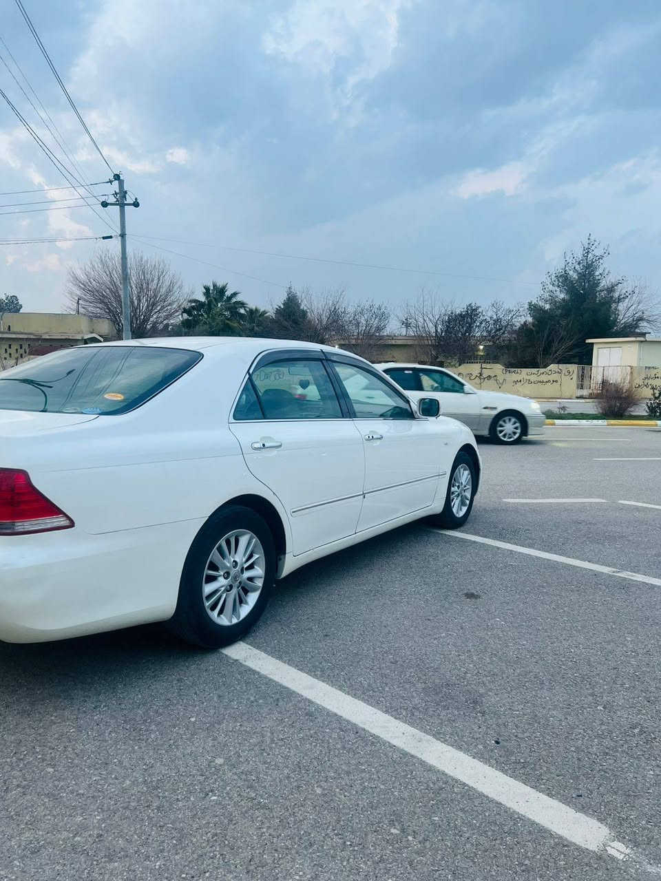 شاهینە مووس تازە داغل
لینەخوڕاو
مۆدێل 2005
بی بۆیاخ
ئاڵتون و زیوی بازاڕ 
مەکینە بچوک گێر بچوک
دووەدوگمە
شاشە و کامێرە 
ناو زەرد نەمبەر وەن 
سەیارەکە کامل مەسرەفە  
هیچ سارد و چاڵ و شوختی نیە   
63گەڵاو مەجالیکی کەم 
***********
***********
شوێن هەڵەبجەی تازا
