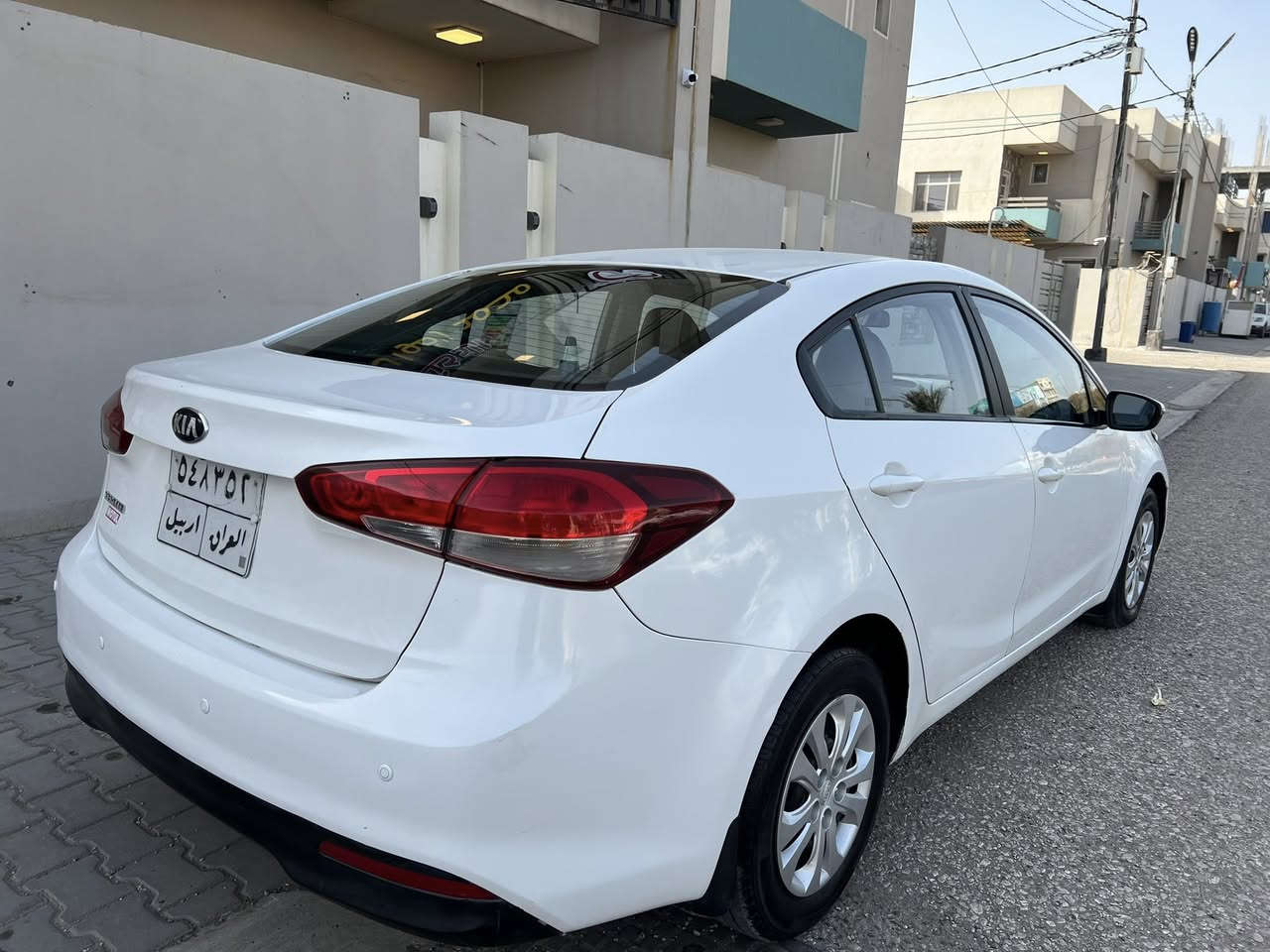 سيراتو2017
بيها رشات صبغ بدون دواخل او حادث ابيع حزام
كير مكينه حداديه تبريد مكفول
ماشيه 180
سعرها 110
***********
