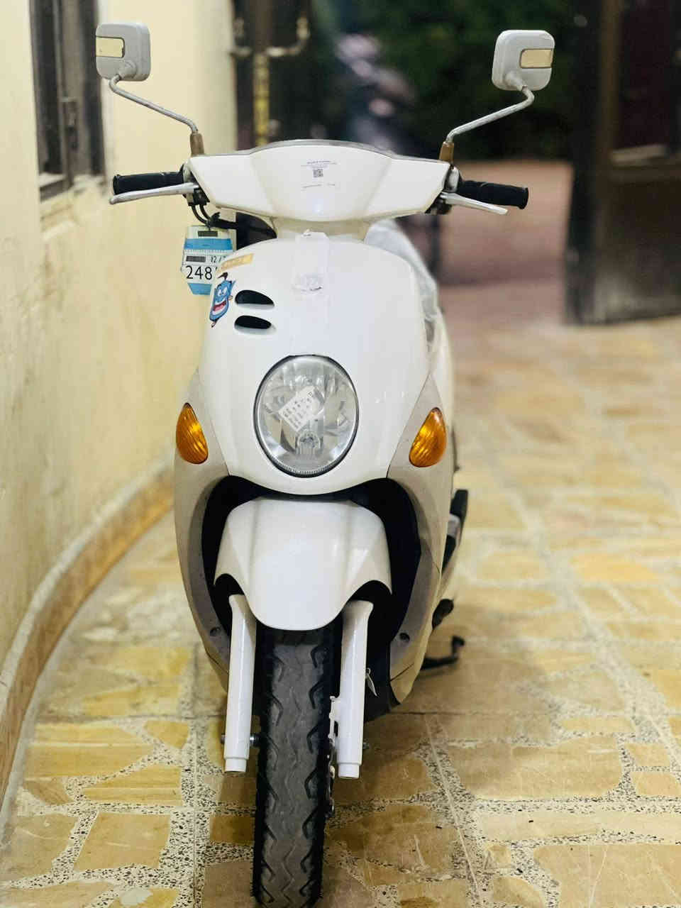 فله بعدهي حاويه صالها شهر من طالعه كفاله عامه سعر واحد ٢٠٠ بيعها مجال قليل ناصريه ***********
