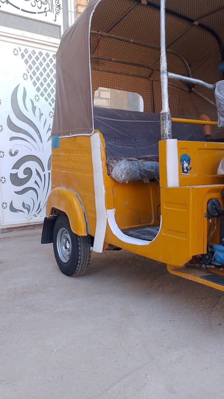 🪬 تكتك موديل 20 رقم بغداد داخله هزه وبسمنه معمره بس دوس وتكحيل او مكينه خير من الله لا تنقيص لا لاتبخير مكان واسط قضاء الحي للستفسار *********** او خاص.
