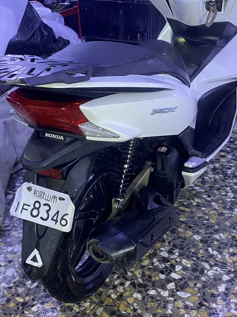 سلام عليكم
دراجه PCX  جيل ثاني ياباني معروضه للبيع 

مكينه150
.ماشيه 77
سعر 12ونص وبيه مجال حك جيتك  
العوان حي اور 
للاستفسار الاتصال على الرقم ***********
