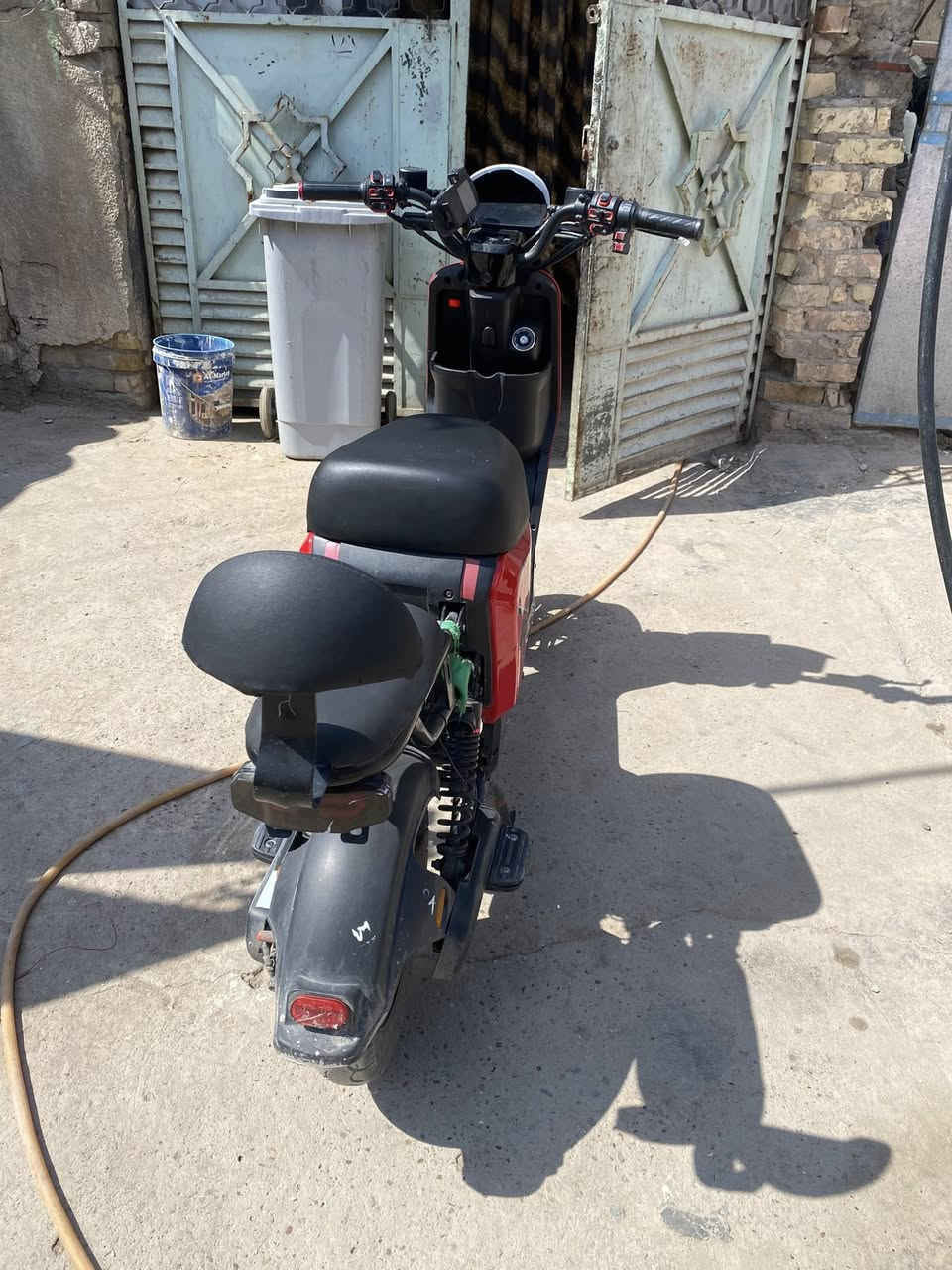 سلام عليكم دراجة شحن للبيع الدراجةنضيفه كلش مزودة 6بطارياتملف وعقل رياضي مستعمله شهرين فقط العنوان بغداد حي اور السعر450الف للا تصال على الرقم***********
