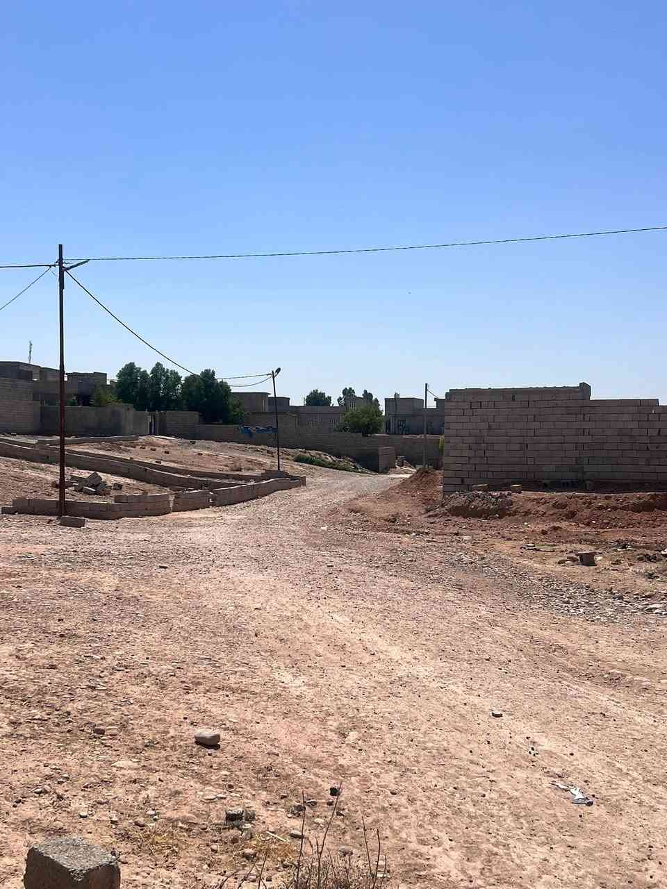 بتلو للبيع بفرع الجملون
قريب من الصب والخدمات وسط السكن
الوجه 8 والنزال 14
تحتوي الخريطة على غرفتين ومطبخ وستقبال ومجمع وترك متر
السعر 7 وبي مجال
للاستفسار
***********
