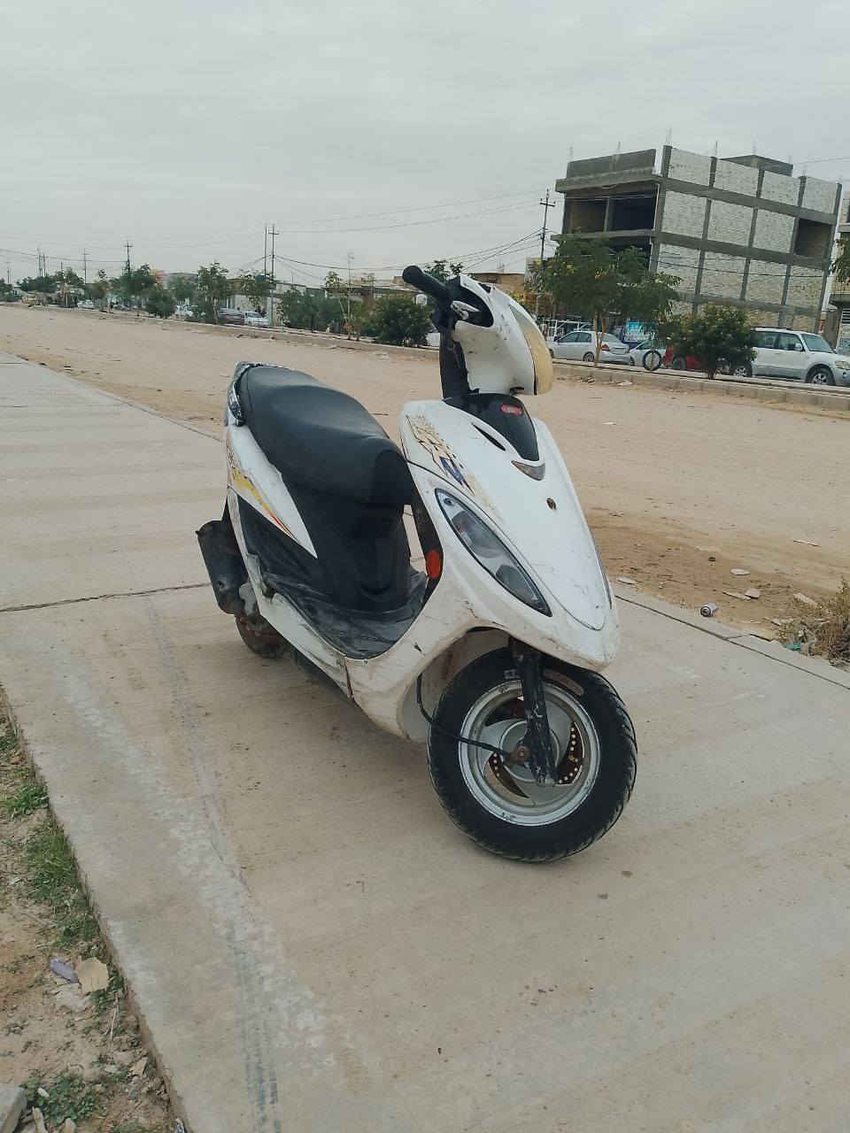 السلام عليكم كامكو للبيع
دراجه نكره بكل وقت تكفله تنقيص تبخير نضوح مكينه ستوهى مفتوحه خرسه دراجه

تايرات جدد دسك كهربائيه كله شغاله
 لايت عالي ناصي بك لايت اشاير سكن كفر بلادي ختم ***********
مكاني نجف
