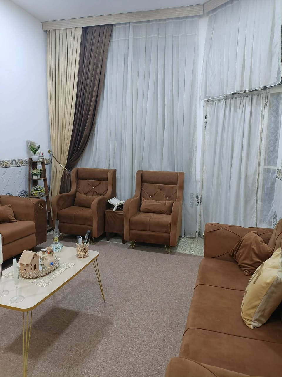 هاذا التخم مع الطبلات
. بي رجلين ثنين. مخلوعات. 
ب 250  كامل  شخط مابي  نضافة 99%


**إذا كنت صاحب هذا الإعلان وتريد حذفه لأي سبب، رجاءا أرسل رسالة إلى الدعم الفني**