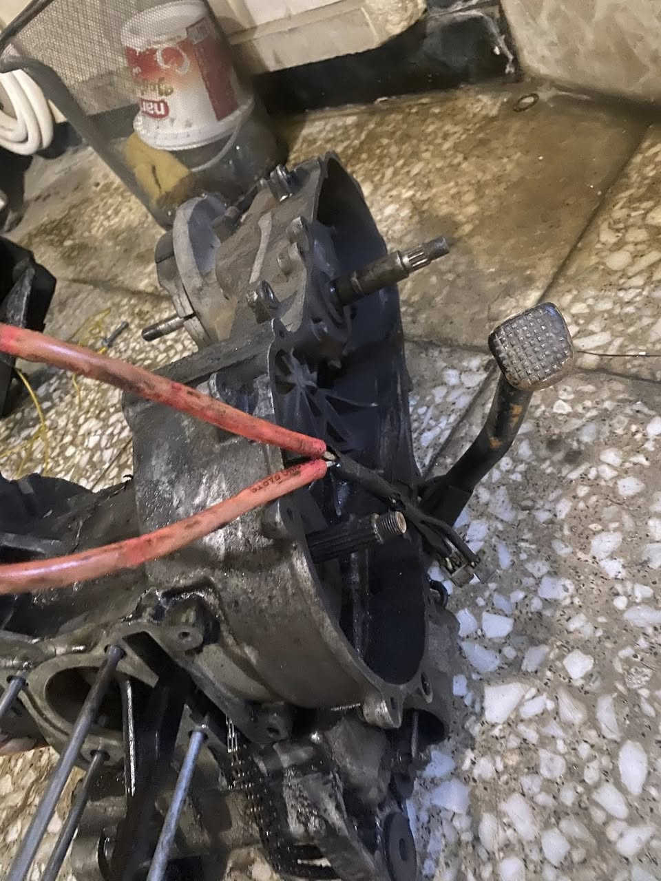 فشك وروله مال سكنس كلش نضاف لا بكن ولا صوت بيه ملف كامل بس كعد بوشه وكور وشغل كلش مستعجل عله بيعته انطي اي سعر وخذه مكاني بغداد حي الجامعه وتساب ***********
