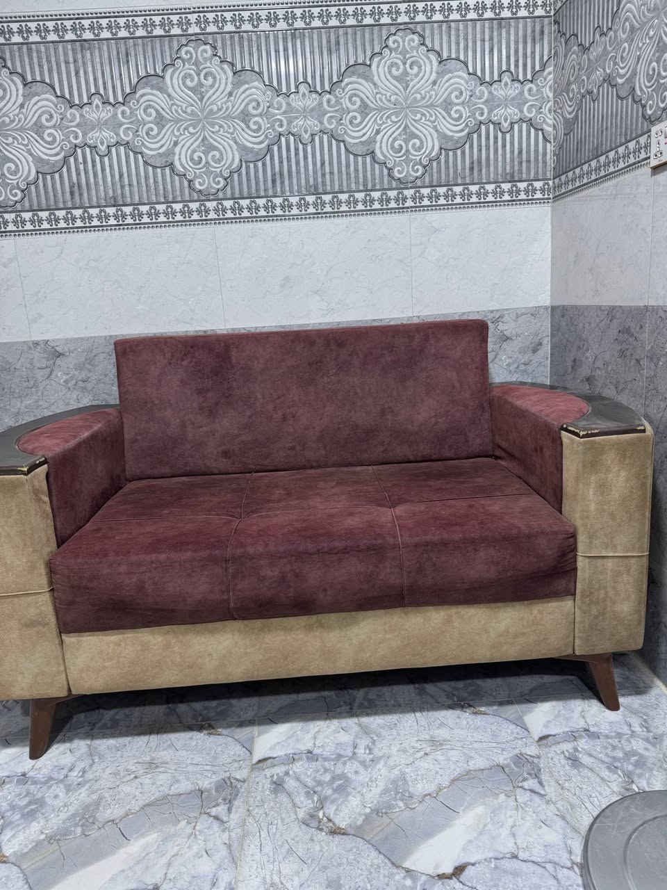 السلام عليكم تخم قنفات 10 نفرات للبيع تركي اخو الجديد للبيع المكان كربلاء حي الفارس قرب مدرسة الزاكيات 
السعر 300 وبي مجال حك الجية 
الرقم ***********
