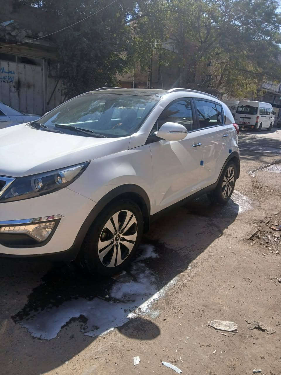 سبورتج موديل 11 ماشيه جاهزه من كلشي ماشيه 180 الف سياره ما نقصهه كلشي سورنهه موجود ضمن الصور تحويل ثاني يوم مكاني بغداد السعر (125$) للاستفسار الاتصال ع رقم ***********
