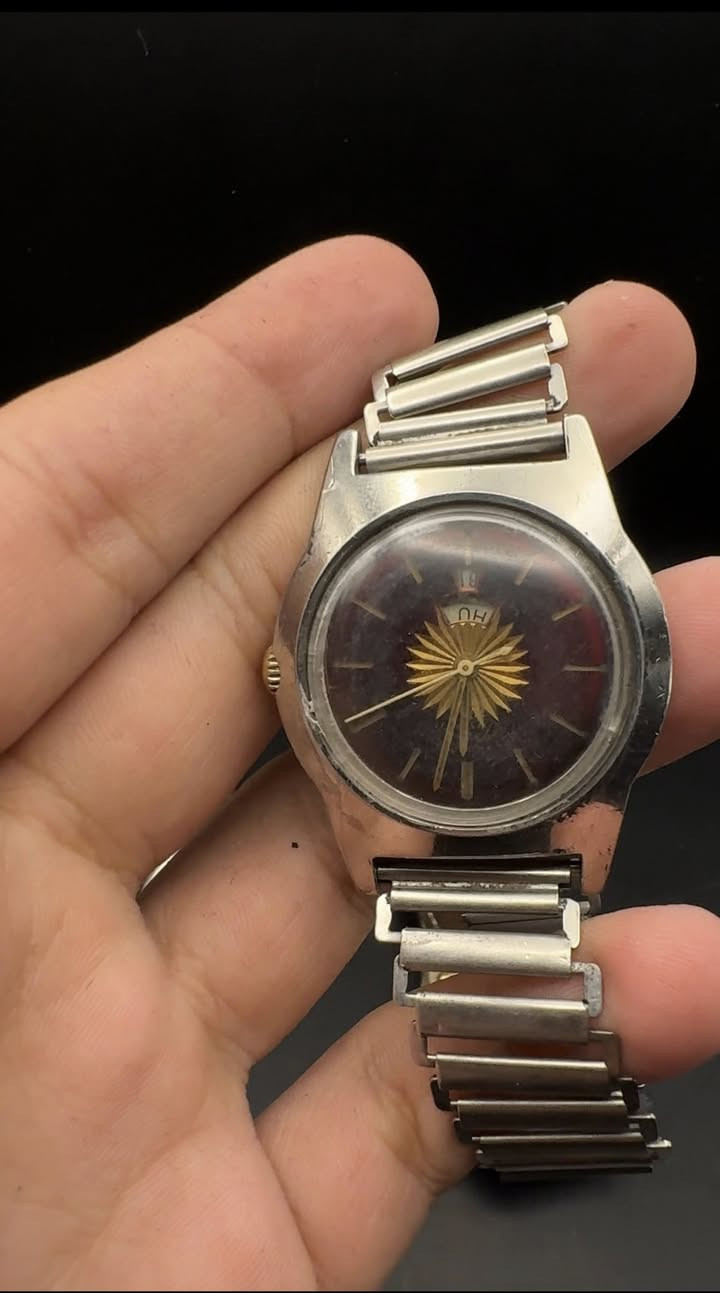 السلام عليكم شلعة ساعات تكويك واوتو وكوارتز بيهن الشغال وبيهن الي يشتغل ويوكف يحتاجلة ادامة اني ابيعهن شلعة فحم 
قطع حلوة تترتب تروح باسعار طيبة تفيد الي على باب الله
الاستفسار خاص او واتساب
***********
