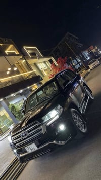 ماشالله لاندكروز 2018 😍 رقم بغداد بسمي    مواصفات داخل جلد بيجي   سلاي...