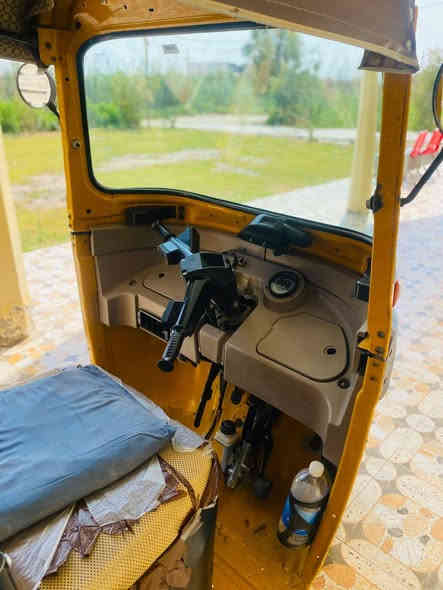 اللبيع تكتك 20كفاله عامه بس دوس معمره ولمكينه بوش بستم  مرقمه واسط تحويل ثاني يوم تكتك خير من الله 
تكتك كبل يل شغل ما ثب عليهه رب دينار تخم تاير السعر 6و200وبيه مجال 
اريد مراوس ب 21كون كفاله ومرقمه ستفسار نتصال عل ‏‪0784 442 4730‬‏عنوان واسط النعمانيه وتحياتي الى جميع
