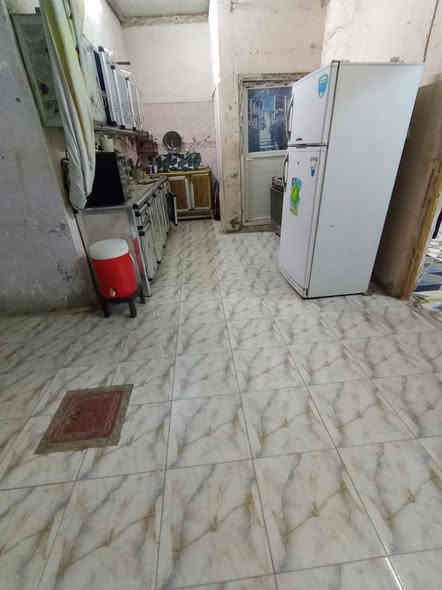 السلام عليكم. بيت للبيع المساحه 150متر زراعي سند 25 يتكون من عرفتين وصاله واستقبال ثنين منور
العنوان. البراكيه شارع السبيس مقابيل مجمع ولايه علي.  السعر 35مع المجال البسيط.  للاتصال علئ الرقم.  *********** النجف
