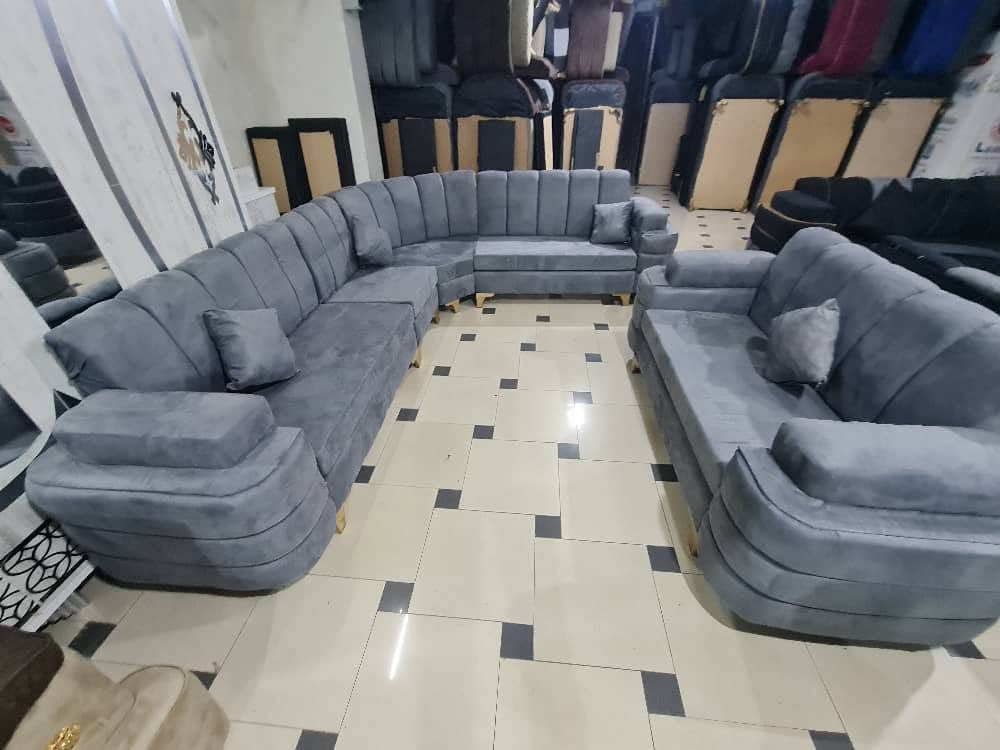 عرض المميز🥰🤩
 مليونين و٦٠٠ مع هدبة طقم طاولات ثلاثي يابلاش🥰🥰🥰يوجد توصيل ماجور
لتواصل!0938456426 📞
طقم كنب مميز منعنا موديل فازة جديد ومميز قماش مخمل 😉مصنوع من خشب الشوح😇سماكه 2😉ارجل لوكنز
😍طقم بطراحة متحركة وسحاب  ..طقم ٨ اشخاص  تلت ثنائيات ومفرده وزاويه سماكه السفنج 12سم👌قماش قابل للازاله والغسيل 🥰
يحتوي صندوق عمق ١٥سم 😉
توصيل ماجور ضمن الشام والارياف


**إذا كنت صاحب هذا الإعلان وتريد حذفه لأي سبب، رجاءا أرسل رسالة إلى الدعم الفني**