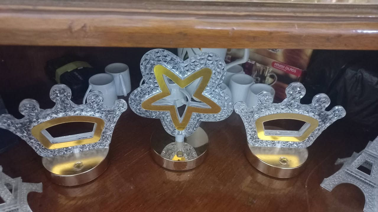 انتيكات للبيع مكاني الصقلاوية حي الشهداء الثانية قرب مول ابو ياسر شارع البو سعده. ***********حياكم الله
